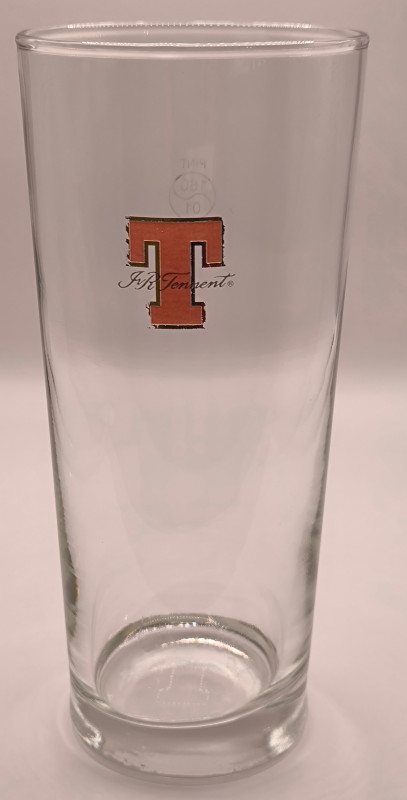 Tennent's 2001 pint glass (Ireland) glass
